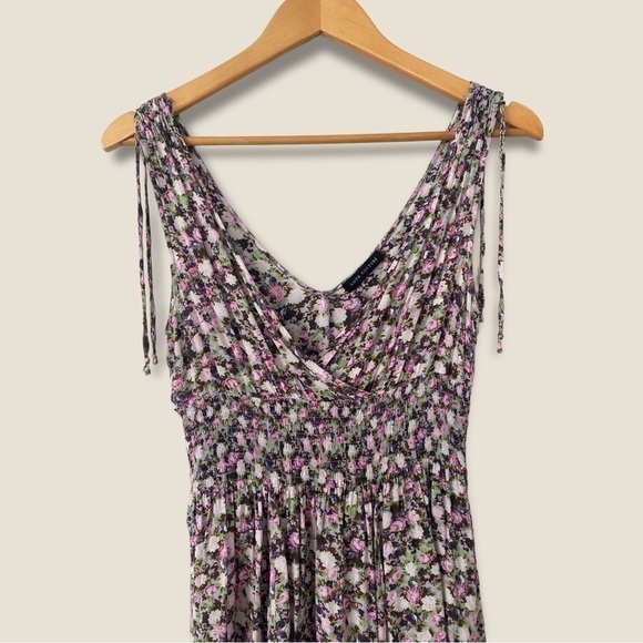 LOVE Culture Floral Dress - Picture 2 of 9